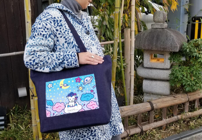 morukan.art - a denim tote bag with well designed handles